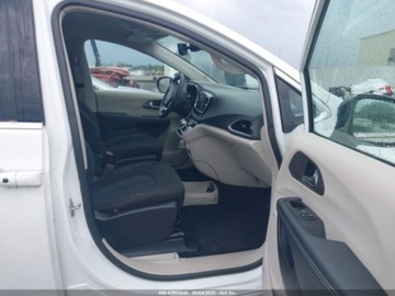 Chrysler Voyager V 2023 Chrysler Voyager Lx fwd 3.6 Benzyna 287KM, zdjęcie 9