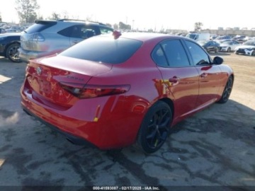 Alfa Romeo Giulia II Sedan Facelifting 2.0 Turbo 280KM 2020 Alfa Romeo Giulia 2020 Alfa Romeo Giulia RWD 2.0 Benzyna 280KM, zdjęcie 5
