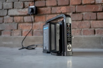 4-канальное зарядное устройство BP-4CH с V-образным креплением