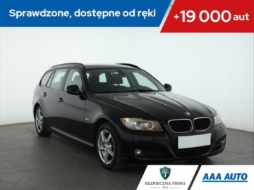 BMW Seria 3 E90-91-92-93 Touring E91 2.0 318d 143KM 2012 BMW 3 318 d, Xenon, Bi-Xenon, Klima, Klimatronic