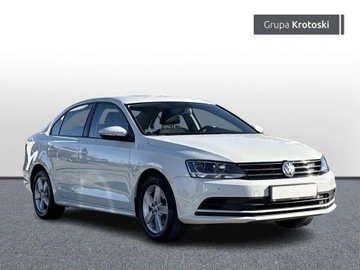 Volkswagen Jetta VI Sedan Facelifting 1.4 TSI 125KM 2016 Volkswagen Jetta 1.4TSI 125KM Comfortline (Salon P, zdjęcie 8