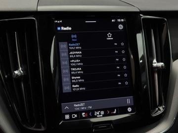 Volvo XC60 II 2022 Volvo XC 60 Core / Hak / Kamera cofania / CarPlay/, zdjęcie 25