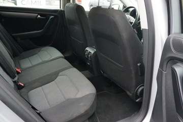 Volkswagen Passat B7 Variant 2.0 TDI CR DPF BlueMotion 140KM 2012 Volkswagen Passat sprawdzony na długich trasach,, zdjęcie 16