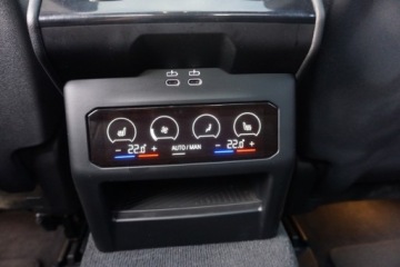 BMW Seria 5 G90-91 2023 BMW Seria 5 1rej. 2024 sDrive PHEV 2.0 Hybryda 190KM, zdjęcie 19