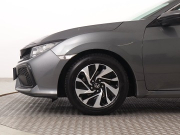 Honda Civic X Hatchback 5d 1.0 VTEC TURBO 126KM 2019 Honda Civic 1.0 VTEC Turbo, Salon Polska, zdjęcie 14