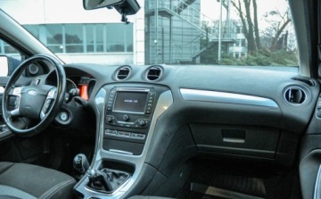 Ford Mondeo IV Kombi 1.6 Duratorq TDCi 115KM 2012 Ford Mondeo SW Lift 2012 r. Bezwypadkowy 1.6 Diesel 115KM, zdjęcie 9