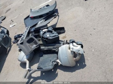 Porsche Macan 2023 Porsche Macan 2023r, T, 2.0L, 4x4 3.0 Benzyna 261KM, zdjęcie 14