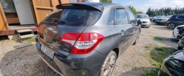 Citroen C4 II Hatchback 5d 1.6 HDi 92KM 2012 Citroen C4 2012r 1.6 HDI. Lekko uszkodzony lewy przod. Jezdzi. 1.6 92KM, zdjęcie 2