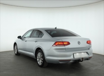 Volkswagen Passat B8 Limousine 2.0 TDI BlueMotion Technology 150KM 2016 VW Passat 2.0 TDI, Salon Polska, Serwis ASO, zdjęcie 3