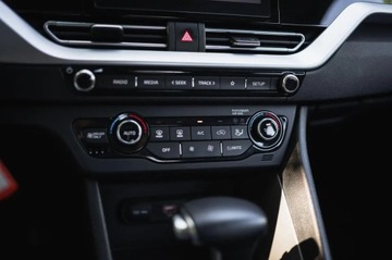 Kia Niro I Crossover Facelifting 1.6 GDi Hybrid 141KM 2021 Kia Niro Hybrid, Salon Polska, 1. Właściciel, zdjęcie 17