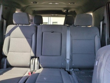 Chevrolet Suburban GMT900 2023 Chevrolet Suburban C1500 LS 2023 5.3l 5.3 Benzyna 355KM, zdjęcie 11