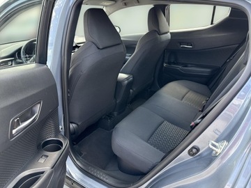 Toyota C-HR I Crossover Facelifting 1.8 Hybrid 122KM 2023 Toyota C-HR 1.8 Hybrid GPF Comfort, zdjęcie 9