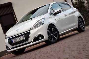 Peugeot 208 I Hatchback 5d Facelifting 1.2 PureTech 82KM 2018 Peugeot 208 I TECH EDITION 1.2MPI 83KM *BOGATA* Piękna Wersja! Jedyna TAKA!, zdjęcie 5