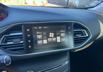 Peugeot 2013 Peugeot 308 1.6 Benzyna 125 km LED Nawigacja Tempomat Sensor 1.6 Benzyna, zdjęcie 14