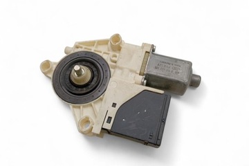 MOTOREK OKNO ZADNÍCH PRAVÝCH DVEŘE RENAULT MEGANE III HATCHBACK (BZ0_)