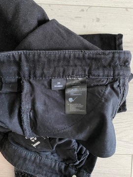 джинсы Monki с пайетками