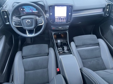 Volvo XC40 Crossover Facelifting 2.0 B3 163KM 2025 Volvo XC 40 Volvo XC40 Ultra B3 (163 + 14KM) FV23%, zdjęcie 31