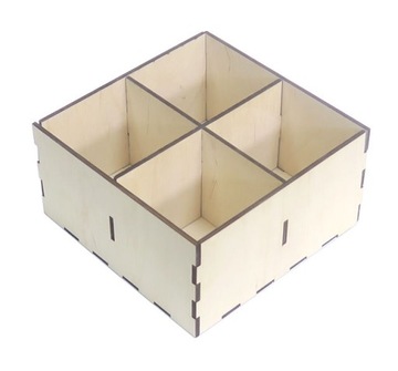 PUDEŁKO Z 4 PRZEGRÓDKAMI Ze SKLEJKI 15x15x8cm DQ11