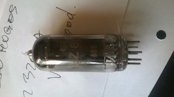 Lampa EZ80 HODGES