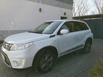 Suzuki Vitara III SUV 1.6 VVT 120KM 2015 Suzuki Vitara 1.6 Benzyna 120KM Klimatronik Salon, zdjęcie 9