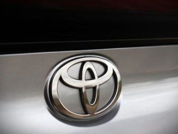 Toyota C-HR II SUV 1.8 Hybrid 140KM 2025 Toyota C-HR 1.8 Hybrid ComfortGwarancjaSalon PL 1.8 Hybryda 140KM, zdjęcie 22