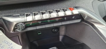 Peugeot 5008 II Crossover 1.6 THP 165KM 2018 Peugeot 5008 Jeden Właściciel 1.6 THP GT Pack, zdjęcie 20