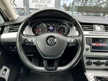 Volkswagen Passat B8 Variant 2.0 TDI BlueMotion SCR 150KM 2016 Volkswagen Passat Variant 8xALU, Ele.fotele, ACC, zdjęcie 17
