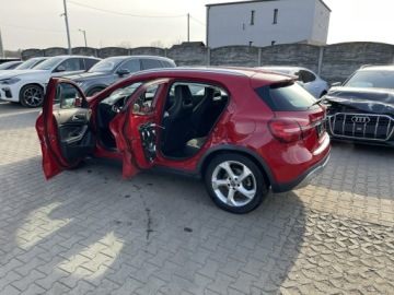 Mercedes GLA I Off-Roader Facelifting 2.1 200d 136KM 2018 Mercedes GLA 200 Automat 4Matic Podgrzewane Skóra, zdjęcie 4