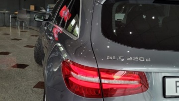 Mercedes GLC C253 SUV 2.1 220 d 170KM 2018 Mercedes-Benz GLC MERCEDES GLC 220D 4MATIC 2.1 Diesel 170KM, zdjęcie 9