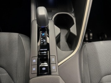 Toyota C-HR II SUV Plug-In 2.0 Hybrid Dynamic Force Plug-in  223KM 2025 Toyota C-HR 2.0 PHEV Executive Toyota C-HR 2.0 PHE, zdjęcie 19