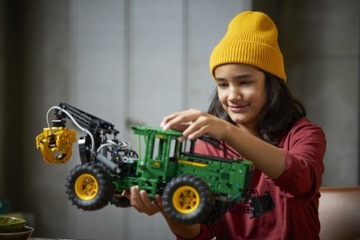 LEGO - TECHNIC - Трелевочный трактор JOHN DEERE 948L-II - 42157