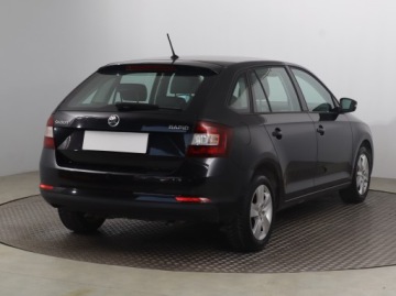 Skoda Rapid II Liftback Facelifting 1.0 TSI 110KM 2017 Skoda Rapid Spaceback 1.0 TSI, Salon Polska, zdjęcie 4