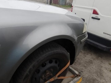 VW Passat B5 Prawy Blotnik LC5F st.BDB.Lift.