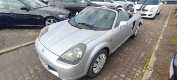 Toyota MR2 III 1.8 16V VT-i 140KM 2003 Toyota MR2 1.8 140KM 1.8 Benzyna 140KM