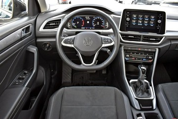 Volkswagen T-Roc I SUV Facelifting 1.5 TSI ACT 150KM 2024 Volkswagen T-Roc Bezwypadkowy / Salon Polska /, zdjęcie 13