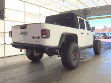 Jeep Gladiator 2020 Jeep Gladiator Sport S Short Bed 2020 3.6 Benzyna 285KM, zdjęcie 3