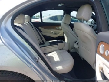 Mercedes Klasa E W213 2020 Mercedes-Benz Klasa E 450 4Matic 2020 3.0l 3.0 Benzyna 362KM, zdjęcie 12