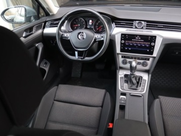 Volkswagen Passat B8 Limousine 1.8 TSI BlueMotion Technology 180KM 2017 VW Passat 1.8 TSI, Salon Polska, 1. Właściciel, zdjęcie 6