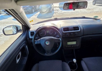 Skoda Fabia II Hatchback 1.2 i HTP 12V 70KM 2008 Skoda Fabia 1,2 Ben Klima 1.2 Benzyna 70KM, zdjęcie 9