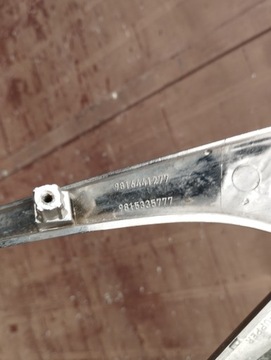 MASKA MŘÍŽKA CHRÓM PEUGEOT 3008 5008 II 2 16- 9816441277