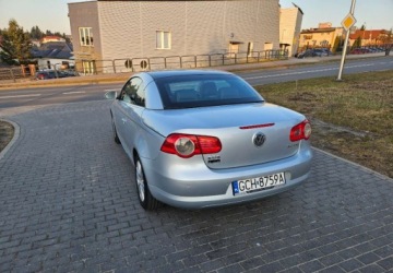 Volkswagen EOS 2006 Volkswagen Eos 2.0 150KM Klima Skora Alufelgi Zarejestrowany w PL 2.0, zdjęcie 3