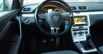 Volkswagen Passat B7 Variant 2.0 TDI CR DPF BlueMotion 140KM 2013 Volkswagen Passat Alltrack 4x4140KM AlltrackNAVIgacja 6 Biegow2xPDC 4Motion, zdjęcie 15