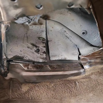 Wzmocnienie mocowanie wahacza wleczonego koszyk BMW E36 drift SWAGIER