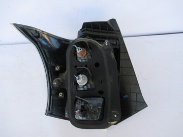 SVĚTLO ZADNÍ PRAVÁ TOYOTA IQ