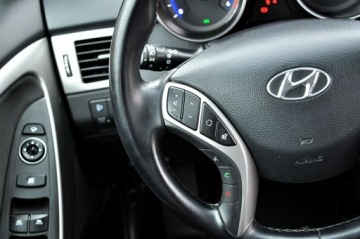 Hyundai i30 II Wagon Facelifting 1.6 CRDi 110KM 2016 Hyundai i30 1,6 CRDi Ledy Duża Navi Kamera, zdjęcie 23