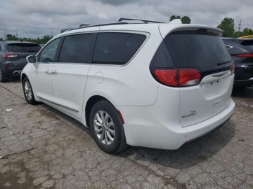 Chrysler Pacifica II 2018 Chrysler Pacifica Touring L 2018 3.6l 3.6 Benzyna 287KM, zdjęcie 1