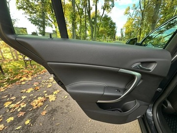 Opel Insignia I Sports Tourer 2.0 CDTI BiTurbo ECOTEC 195KM 2013 Opel Insignia OPC COSMO 2.0 BiTurbo 195KM Navi Alu, zdjęcie 22