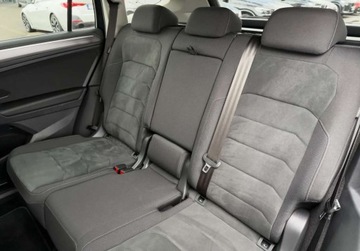 Volkswagen Tiguan Allspace SUV Facelifting 2.0 TDI SCR 200KM 2022 Volkswagen Tiguan Allspace IQ.Light MatrixLED Hak Kamery 360 Webasto T, zdjęcie 27