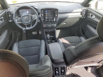 Volvo XC40 2022 Volvo XC 40 2022r, R-Design, 2.0L, 4x4 2.0 Benzyna 252KM, zdjęcie 7