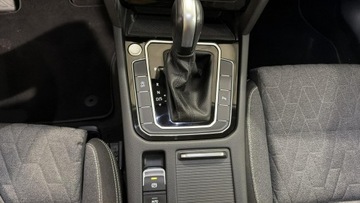 Volkswagen Passat B8 Variant Facelifting 2.0 TDI SCR 150KM 2022 Volkswagen Passat 2.0 TDI EVO Business DSG Kombi, zdjęcie 15